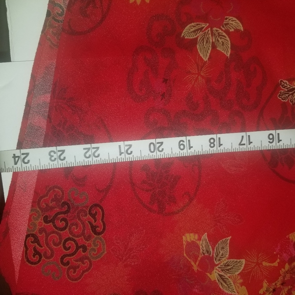 Studio C 22/24 Red Asymmetric Top - Picture 8 of 8